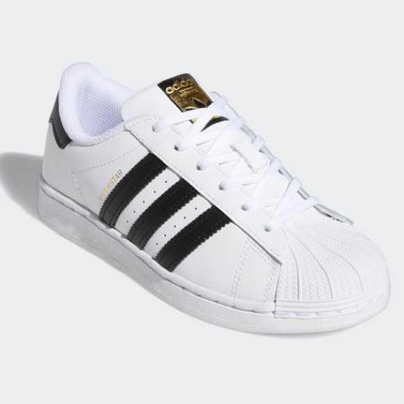 adidas Shoes - Women’s Adidas Superstar Sneakers